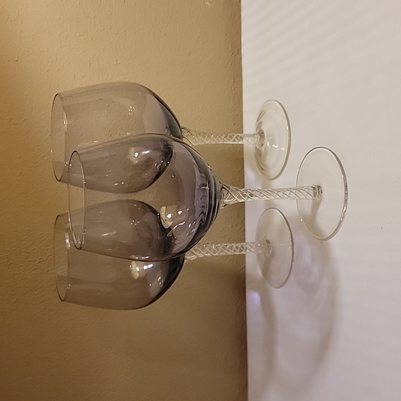 Source Unknown Dining Set Of Three Air Twist Stem Amathyst Bowl